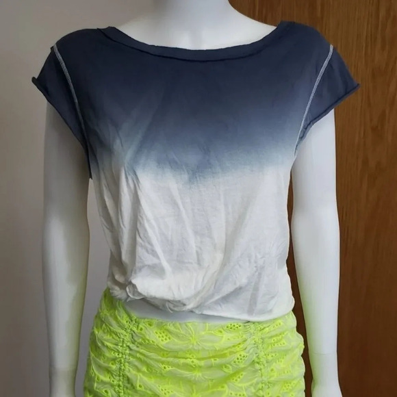 Free People Hold It Down Dip Die Tee - Picture 2 of 8